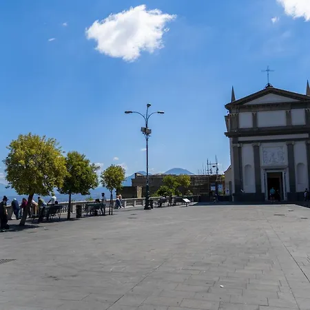 La Certosa - Uno Sguardo Su Napoli